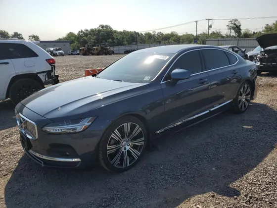 2023 Volvo S90 Ultimate