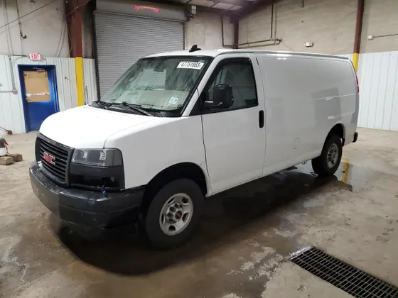 2022 GMC SAVANA G3500