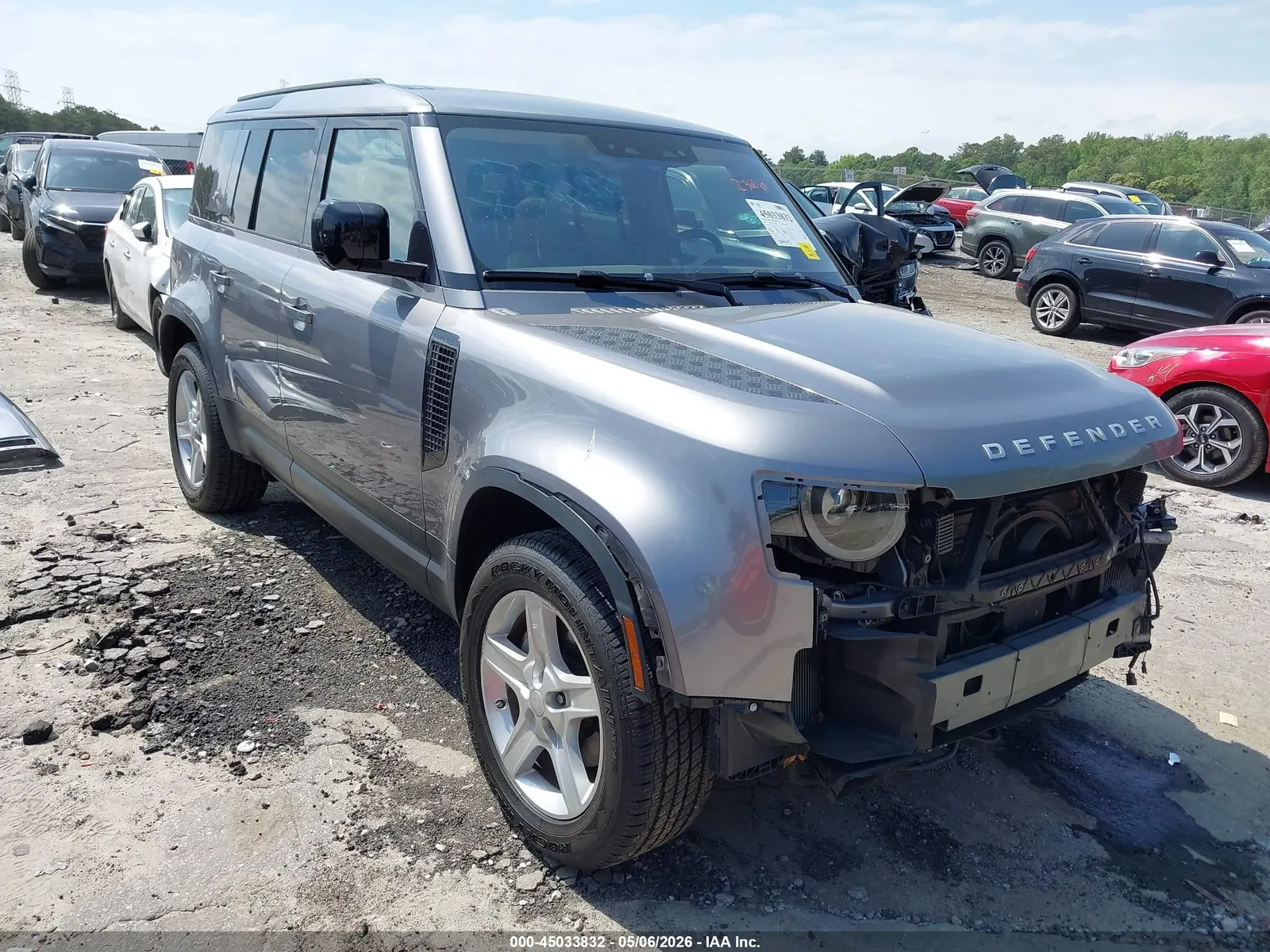 2020 Land Rover Defender SE