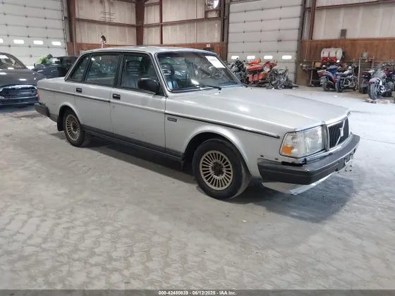 1988 Volvo 240 DL