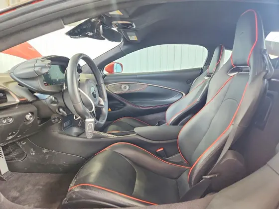 2023 McLaren Artura