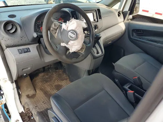 2016 Nissan NV200 SV