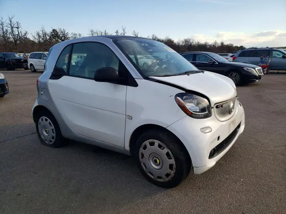 2016 smart fortwo Passion