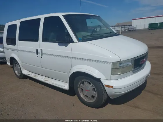 2004 GMC SAFARI XT