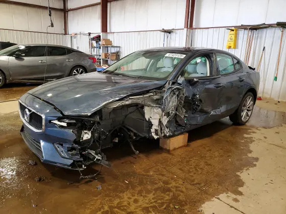 2019 Volvo S60 Momentum