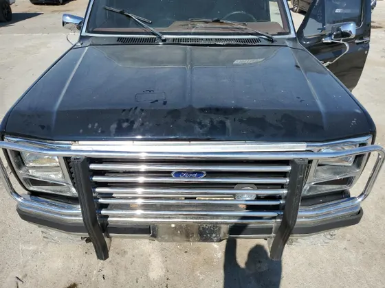 1986 Ford Bronco 4WD Custom