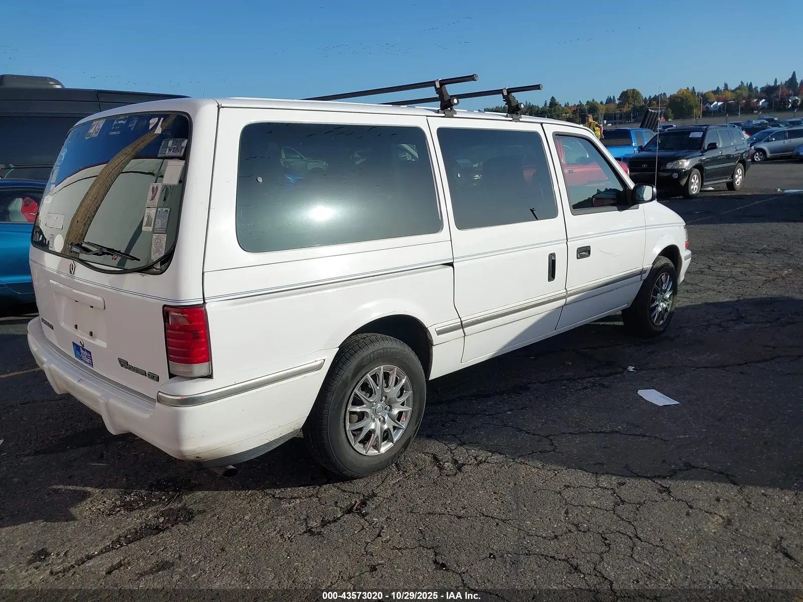 1993 Plymouth GRAND VOYAGER SE