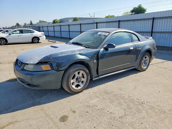 1999 Ford Mustang