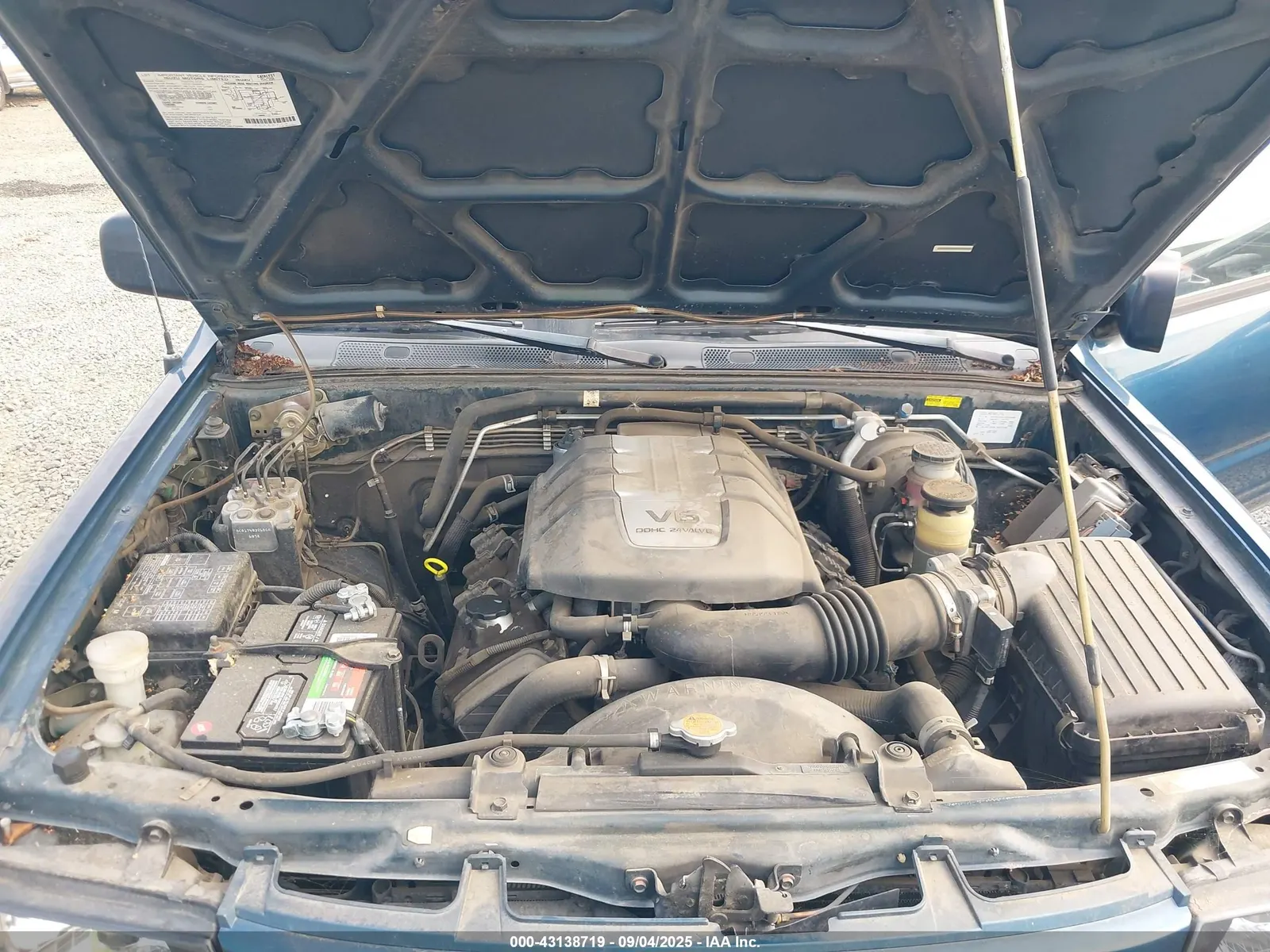 2000 Isuzu Rodeo Sport S 3.2L V6 HARD TOP/S 3.2L V6 SOFT TOP