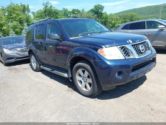 2008 Nissan Pathfinder SE