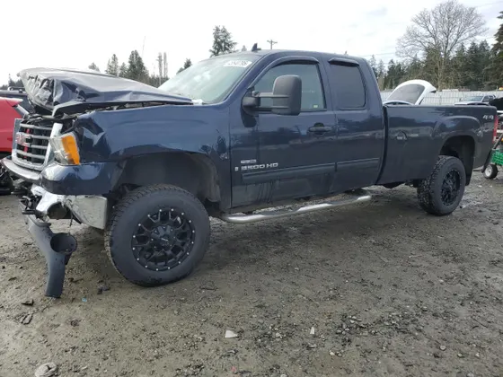 2007 GMC Sierra 3500HD SRW Work Truck