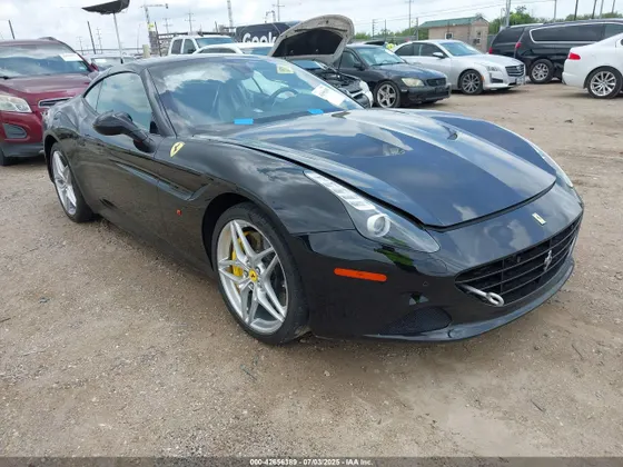 2016 Ferrari California T