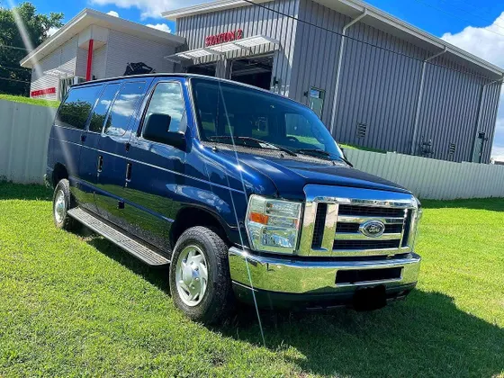 2011 Ford Econoline Wagon XLT