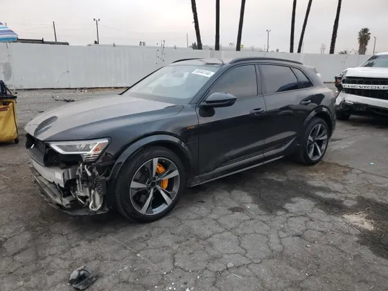2022 Audi e-tron S Premium Plus