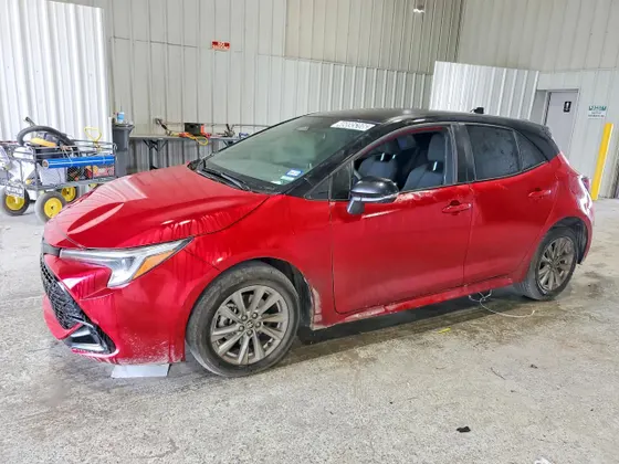 2025 Toyota Corolla Hatchback SE