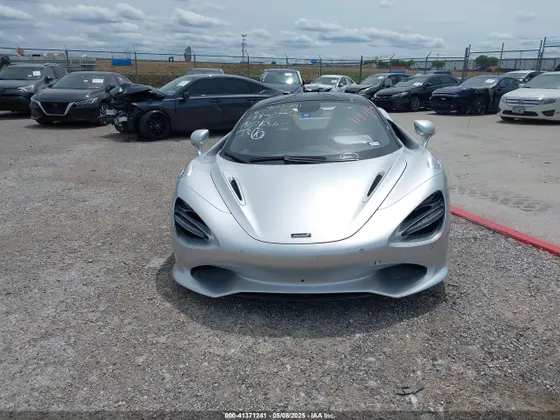 2024 McLaren 750S COUPE