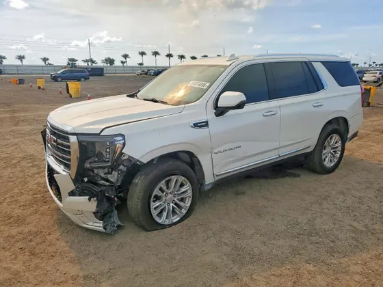 2022 GMC Yukon SLT
