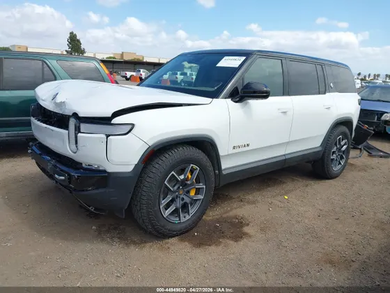 2023 Rivian R1S Adventure