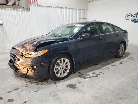 2020 Ford Fusion Hybrid SE