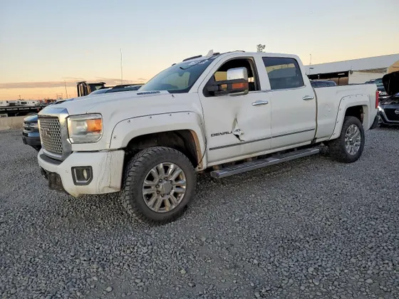 2017 GMC Sierra 3500HD Denali