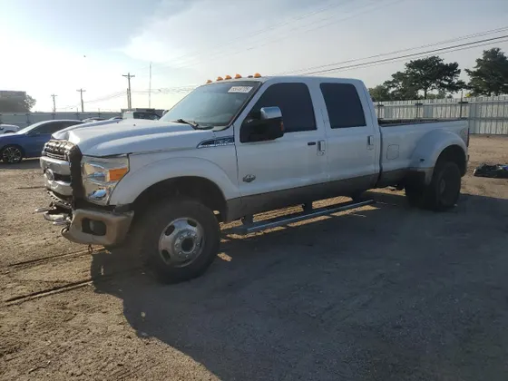 2014 Ford Super Duty F-350 DRW XLT