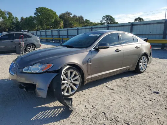 2011 Jaguar XF Premium