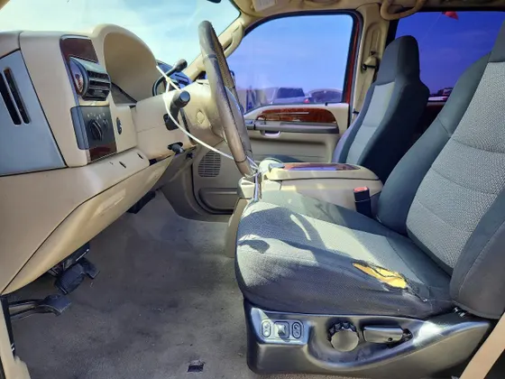 2005 Ford Super Duty F-350 SRW XL