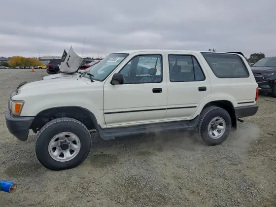 1991 Toyota 4Runner RN37