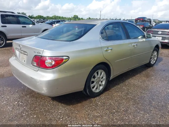 2003 Lexus ES 300