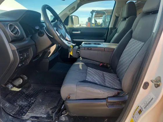 2020 Toyota Tundra 2WD SR5