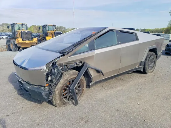 2025 Tesla Cybertruck