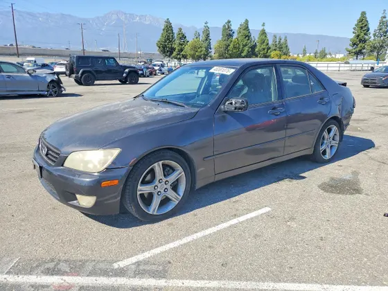 2002 Lexus IS 300