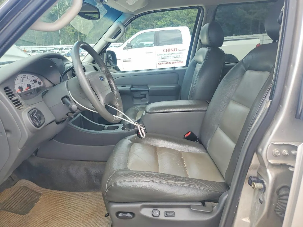 2004 Ford Explorer Sport Trac XLS