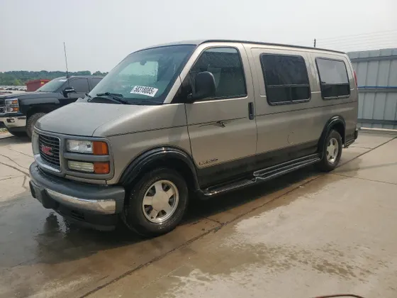 2002 GMC Savana Passenger RV G1500