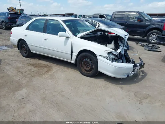 2000 Toyota Camry CE