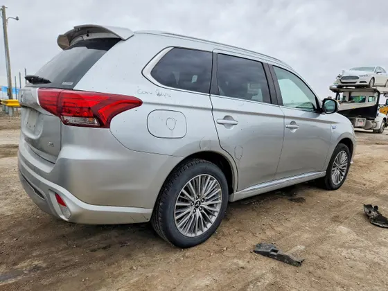2022 Mitsubishi Outlander PHEV SEL