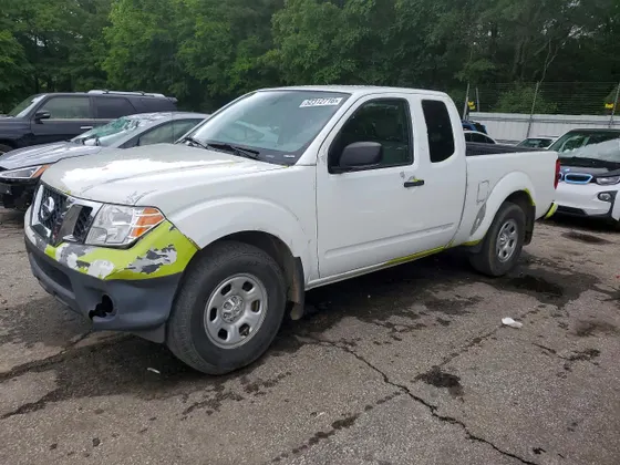 2021 Nissan Frontier S