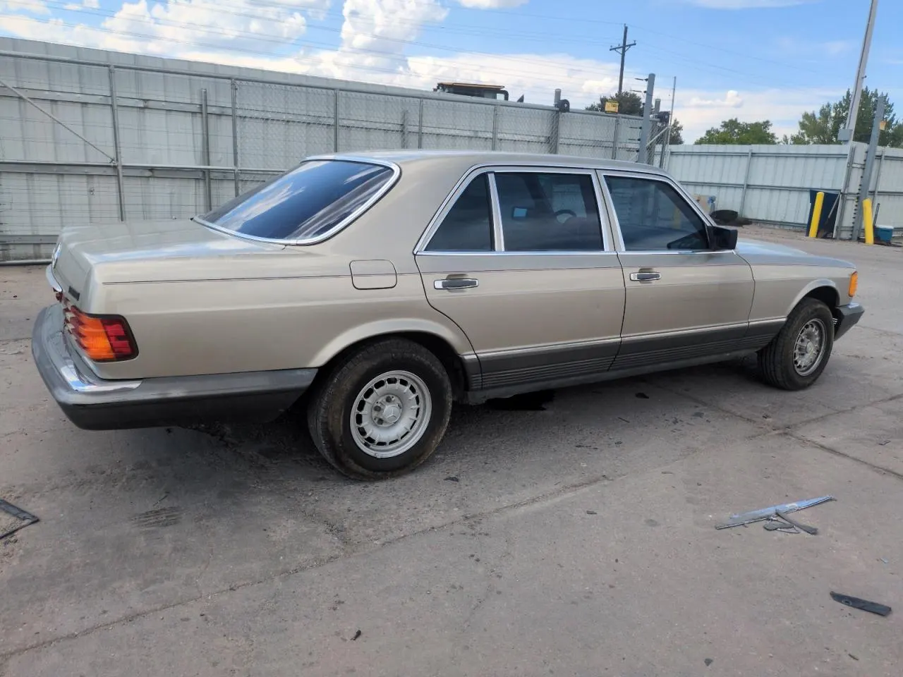 1985 Mercedes-Benz 500 Series 500SEL