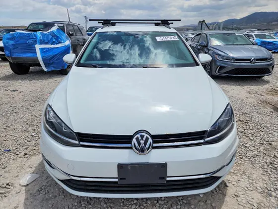2018 Volkswagen Golf SportWagen S