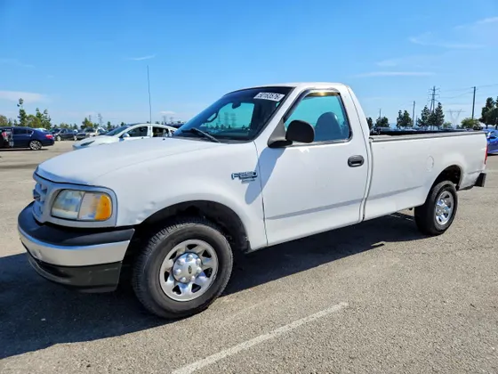1999 Ford F-250 Work Series F250