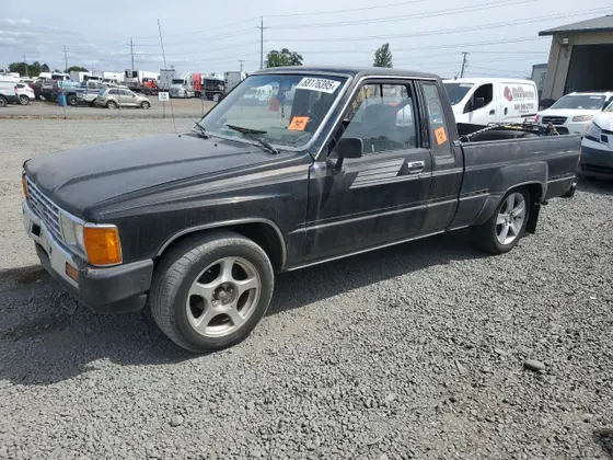 1986 Toyota Pickup & Landcruiser SR5