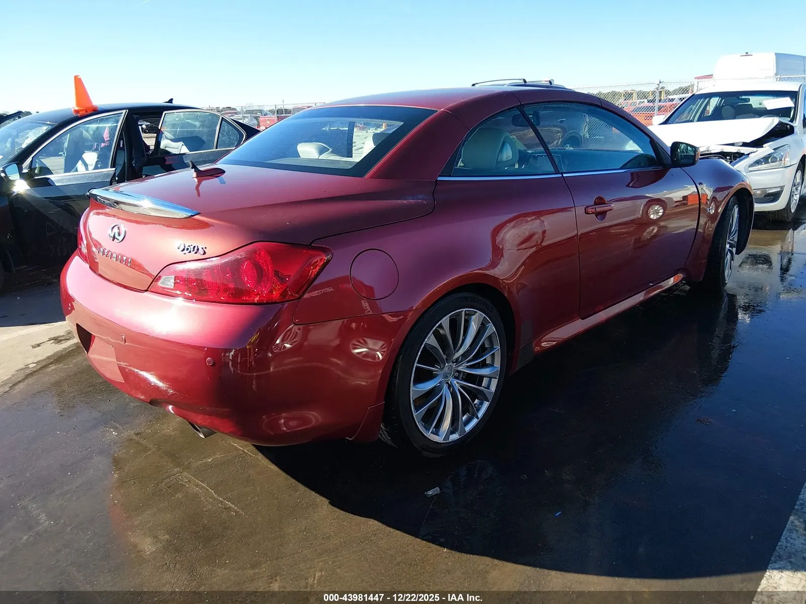 2014 INFINITI Q60 Convertible