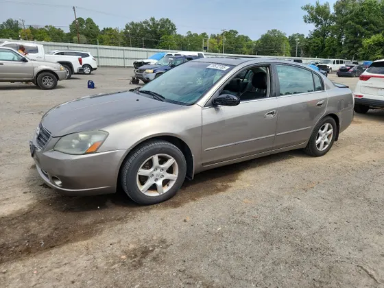 2005 Nissan Altima 3.5 SL