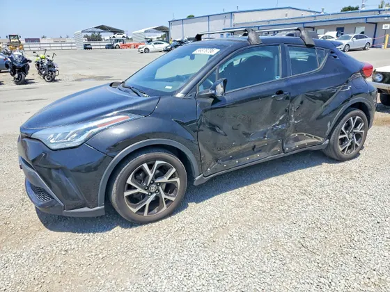 2021 Toyota C-HR XLE