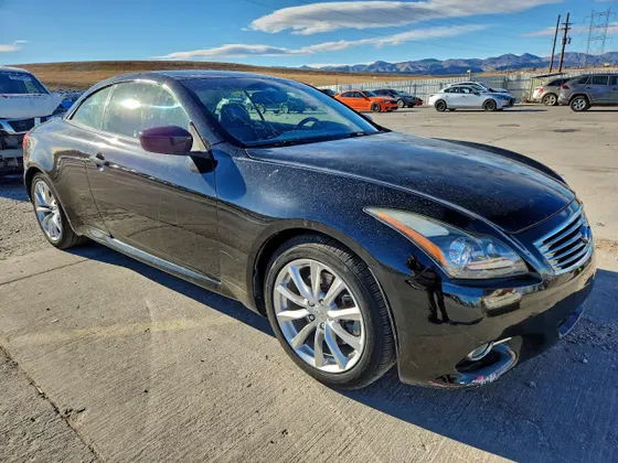 2014 INFINITI Q60 Convertible