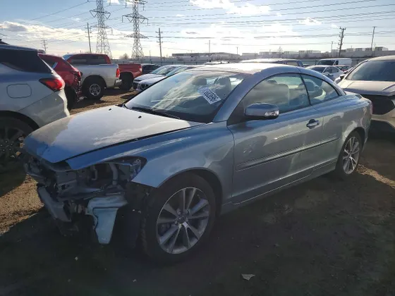 2013 Volvo C70 T5
