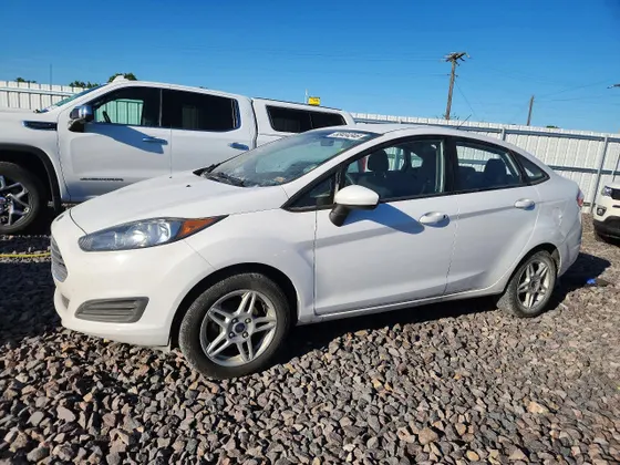 2017 Ford Fiesta SE
