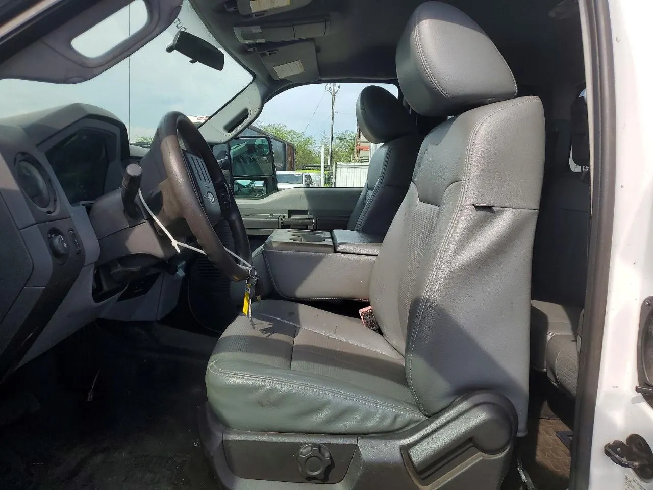 2015 Ford Super Duty F-350 DRW XLT
