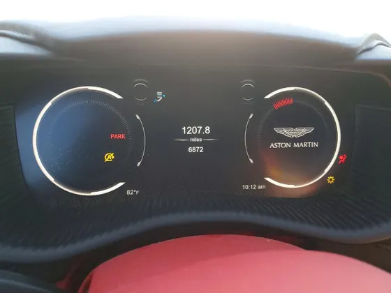 2021 Aston Martin DBX