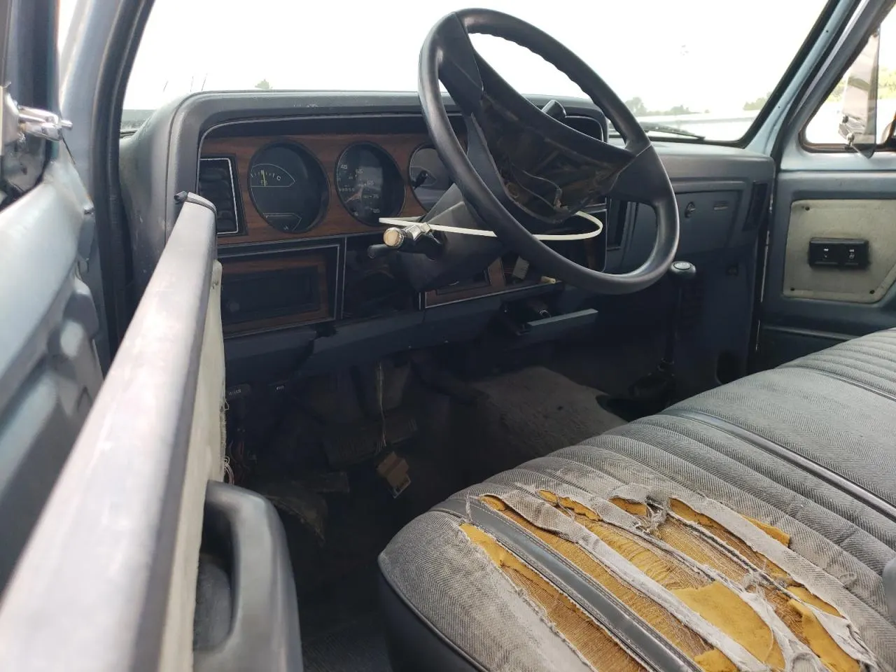 1989 Dodge D250 & W250 W200